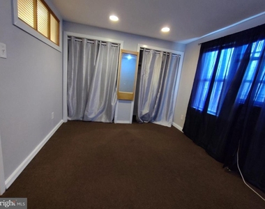 1607 Page Street - Photo Thumbnail 5