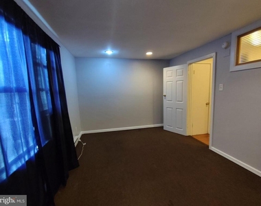 1607 Page Street - Photo Thumbnail 6