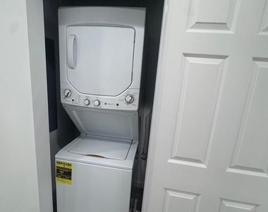 5012 W Stiles Street - Photo Thumbnail 7