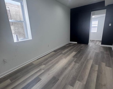 5012 W Stiles Street - Photo Thumbnail 1