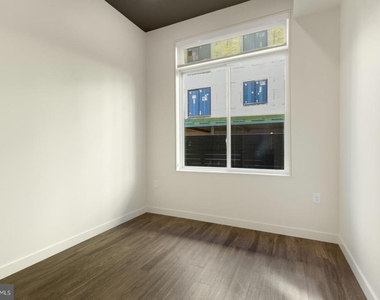 525 N 41st Street - Photo Thumbnail 14