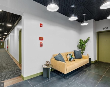 525 N 41st Street - Photo Thumbnail 21