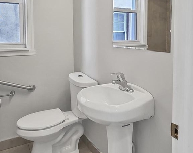 637 N 32nd Street - Photo Thumbnail 21