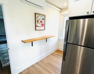 525 N Broad Street - Photo Thumbnail 8