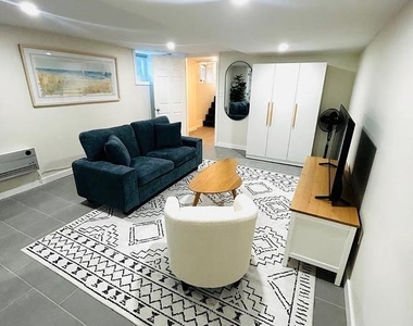 525 N Broad Street - Photo Thumbnail 11