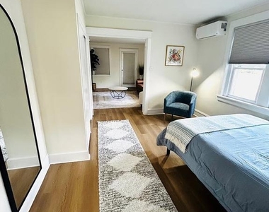 525 N Broad Street - Photo Thumbnail 4