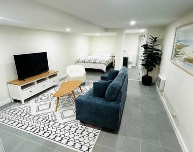 525 N Broad Street - Photo Thumbnail 10