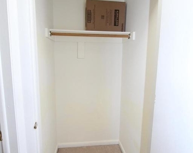 5012 Ravens Crest Dr - Photo Thumbnail 10