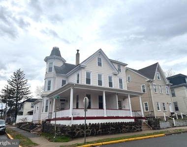 49 Hopkins Street - Photo Thumbnail 1