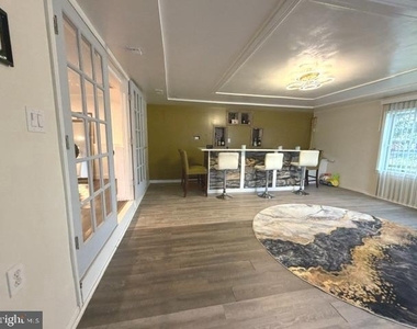 610 Ogden Drive - Photo Thumbnail 11