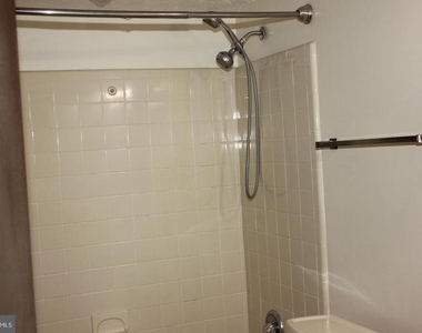 44759 Woodlake Court - Photo Thumbnail 16