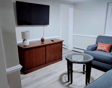 480 W South Street - Photo Thumbnail 8