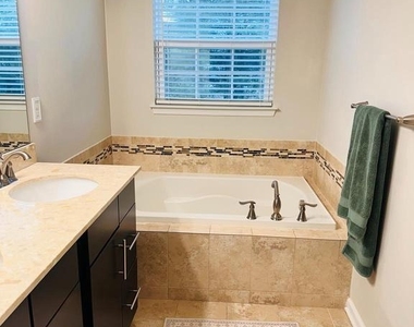 12220 Montreat Place - Photo Thumbnail 10