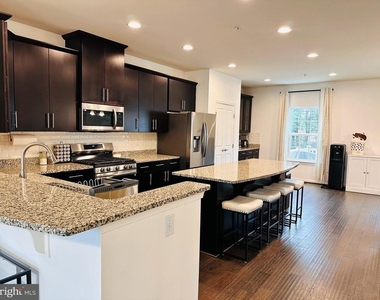 12220 Montreat Place - Photo Thumbnail 1