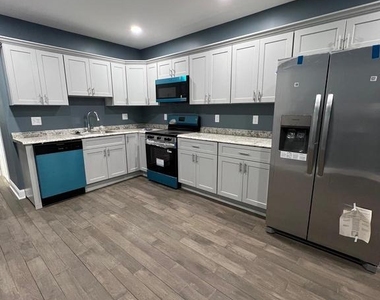 2020 Mcculloh Street - Photo Thumbnail 3