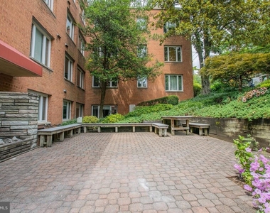 2400 41st Street Nw - Photo Thumbnail 3