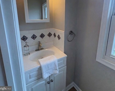 5126 Call Place Se - Photo Thumbnail 6