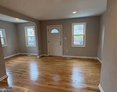 5126 Call Place Se - Photo Thumbnail 1