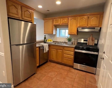 5126 Call Place Se - Photo Thumbnail 2