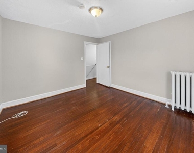 1353 Kennedy Street Nw - Photo Thumbnail 14