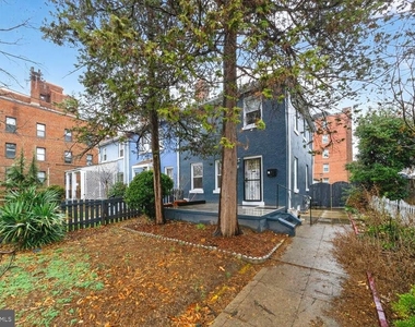 1353 Kennedy Street Nw - Photo Thumbnail 1