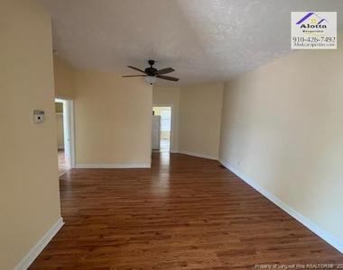 3916 Middle Street - Photo Thumbnail 8