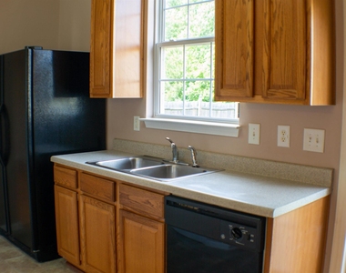 5145 Mabe Drive - Photo Thumbnail 3