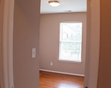 5145 Mabe Drive - Photo Thumbnail 12