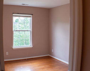 5145 Mabe Drive - Photo Thumbnail 11