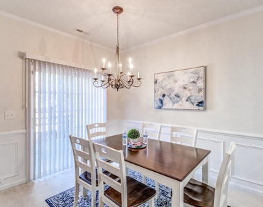 708 Mardonie Reach Lane - Photo Thumbnail 8