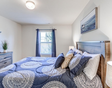 708 Mardonie Reach Lane - Photo Thumbnail 17