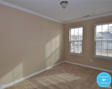 307 Leighann Ridge Lane - Photo Thumbnail 9