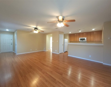 273 Tower Dr - Photo Thumbnail 12