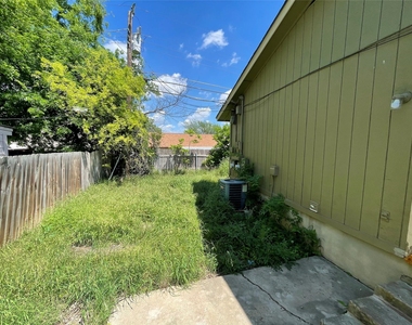 2001 Magnolia Dr - Photo Thumbnail 7