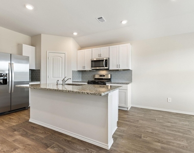 1702 Miller Ter - Photo Thumbnail 5