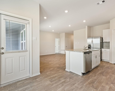 1702 Miller Ter - Photo Thumbnail 6