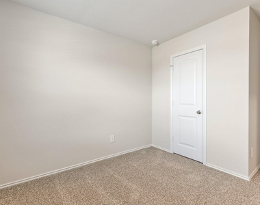 1702 Miller Ter - Photo Thumbnail 12
