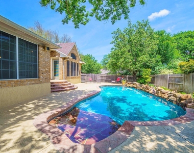 5201 Kite Tail Dr - Photo Thumbnail 1