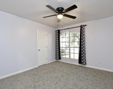 401 Bandara Woods Blvd - Photo Thumbnail 19