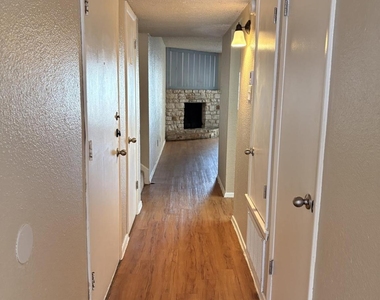 6908 Lovely Ln - Photo Thumbnail 7