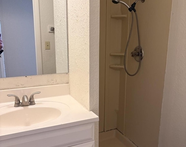 6908 Lovely Ln - Photo Thumbnail 6