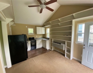 3308 Randolph Rd - Photo Thumbnail 2