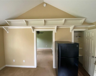3308 Randolph Rd - Photo Thumbnail 3