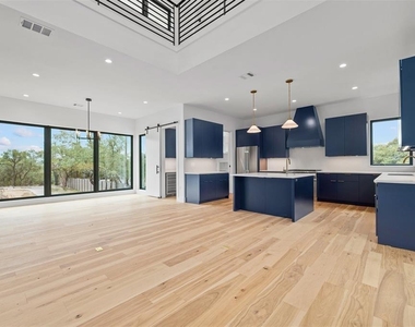 200 N Lake Hills Dr - Photo Thumbnail 14