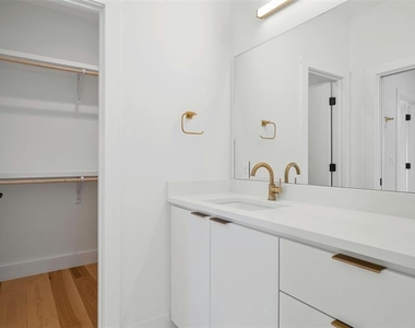 200 N Lake Hills Dr - Photo Thumbnail 28