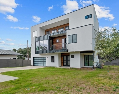 200 N Lake Hills Dr - Photo Thumbnail 11