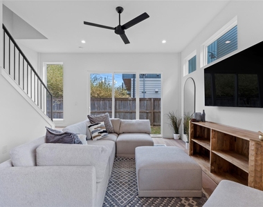 506 Krebs Ln - Photo Thumbnail 3