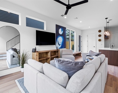 506 Krebs Ln - Photo Thumbnail 2