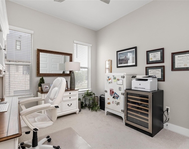 4325 Jackson Ave - Photo Thumbnail 38