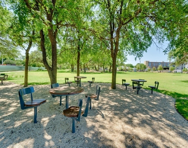 4325 Jackson Ave - Photo Thumbnail 24